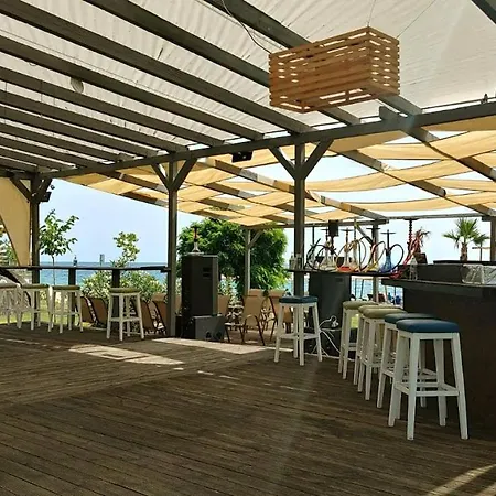 Rhea Seaside Villa Karianí