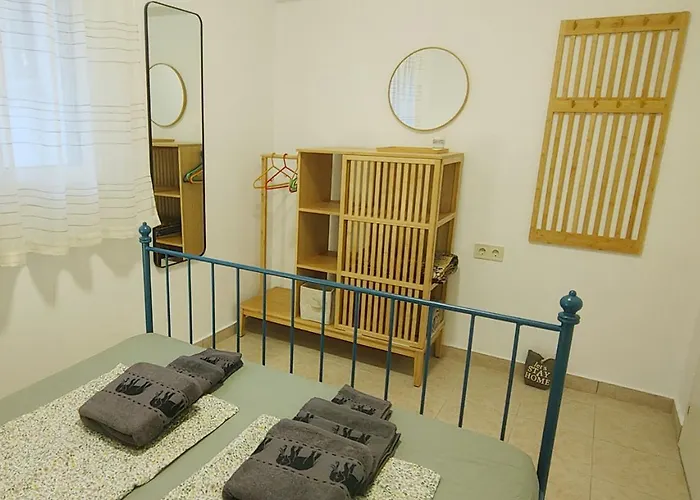 Rhea Seaside Karianí