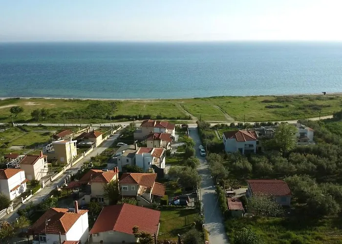 Villa Rhea Seaside Karianí