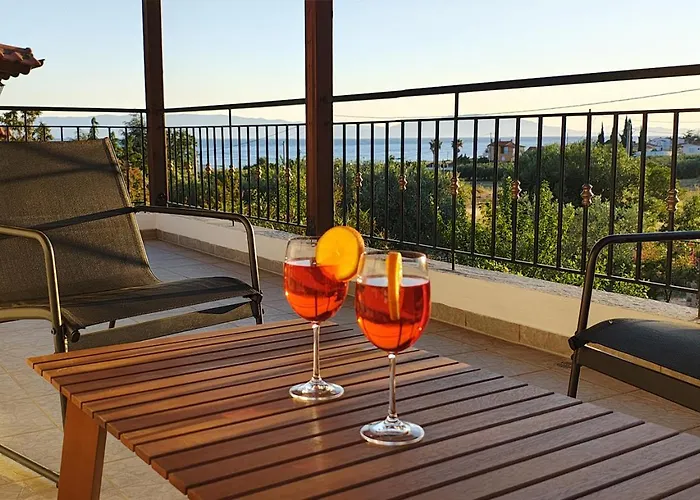 Rhea Seaside Karianí